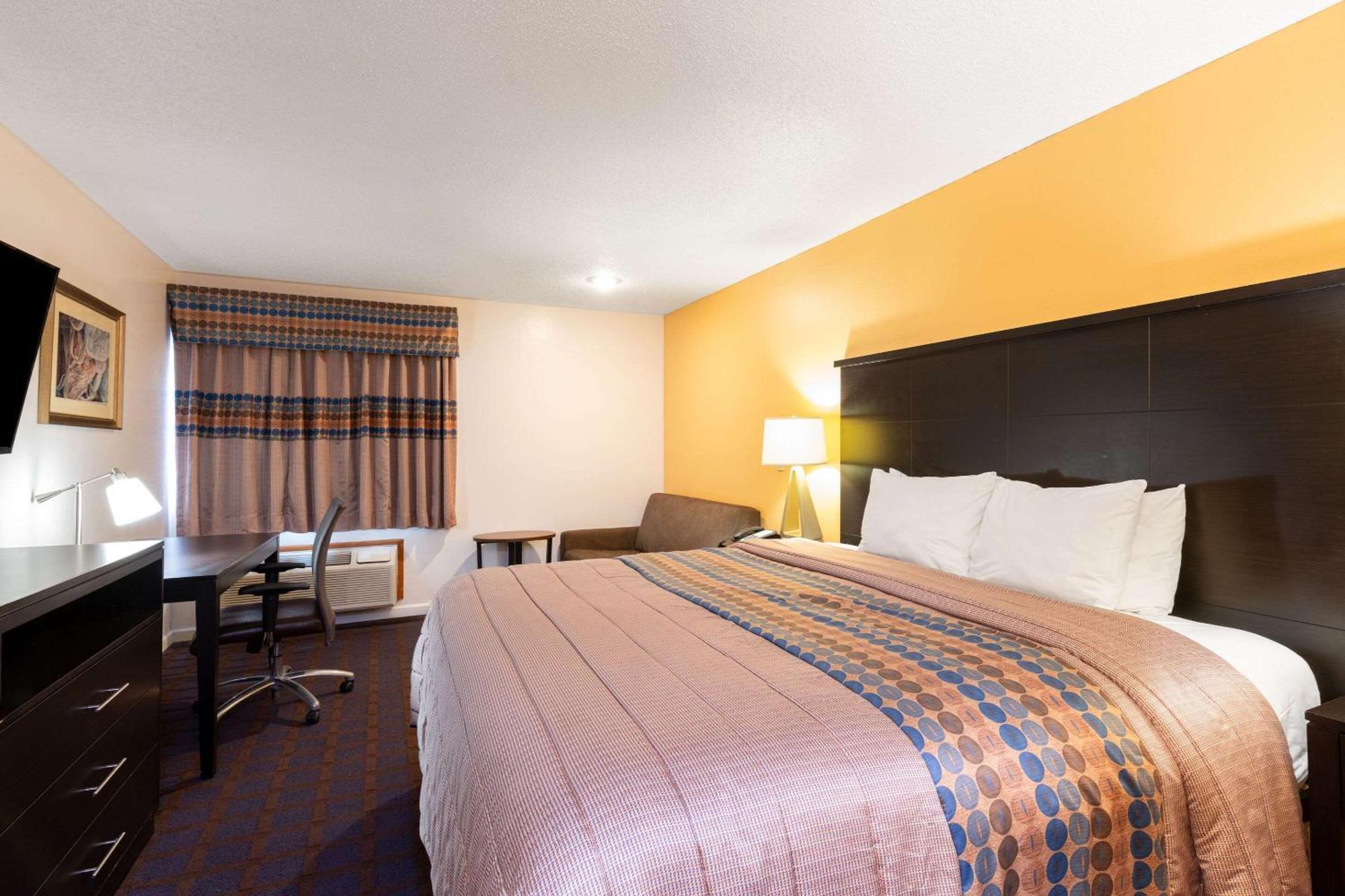 Red Oak Rodeway Inn מראה חיצוני תמונה